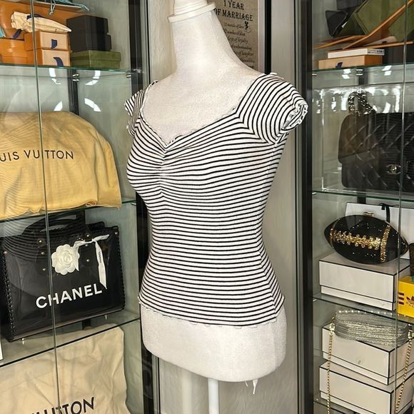 HOLLISTER | Ribbed Cap Sleeve Striped Shirt in Black and White - Picture 2 of 3